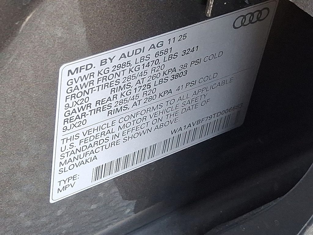Thumbnail: 2026 Audi Q7 - 10