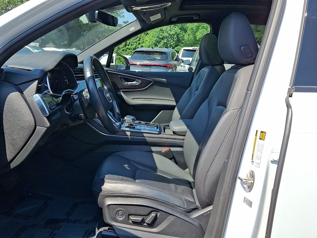 Thumbnail: 2021 Audi Q7 - 10