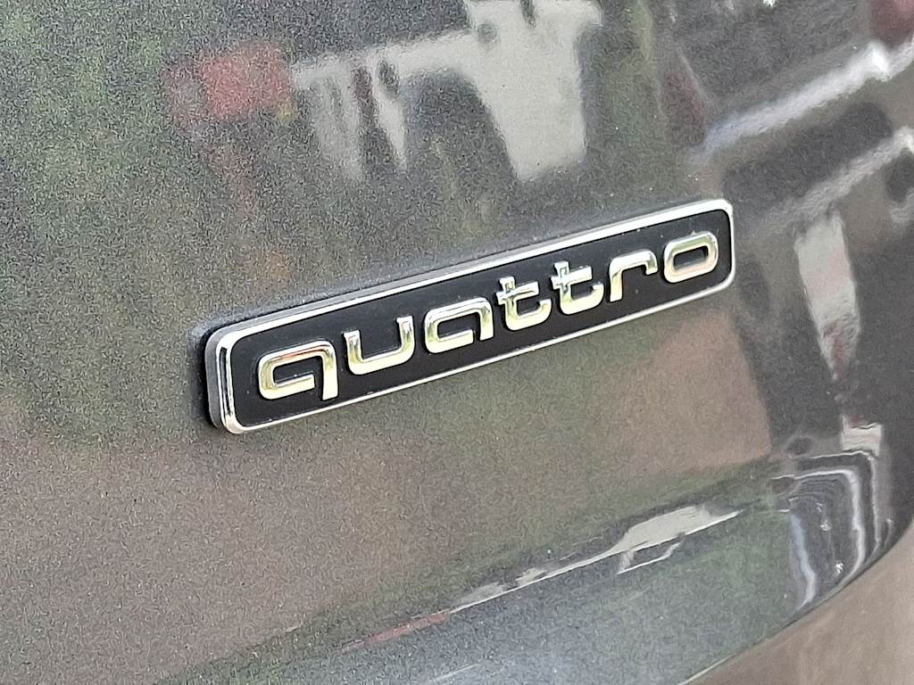 Thumbnail: 2023 Audi Q7 - 7