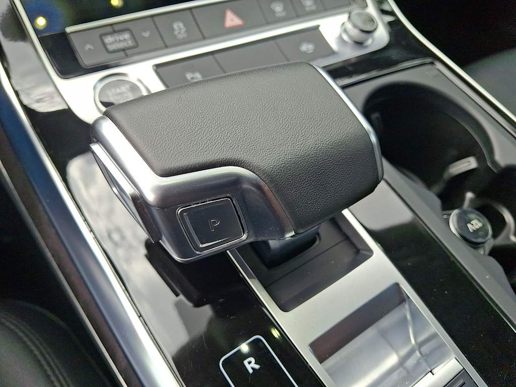 Thumbnail: 2023 Audi Q7 - 24