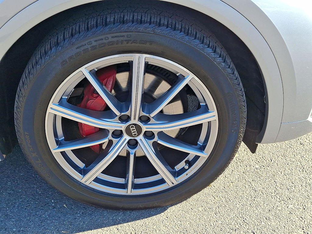 Thumbnail: 2024 Audi SQ5 - 8