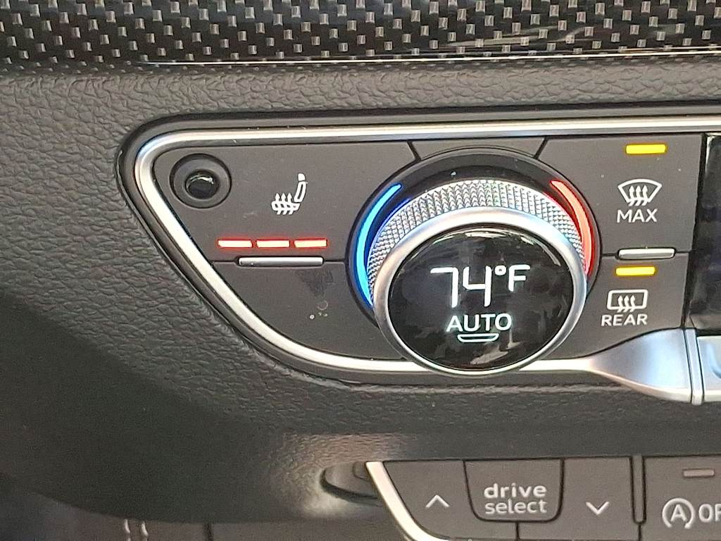 Thumbnail: 2024 Audi SQ5 - 23