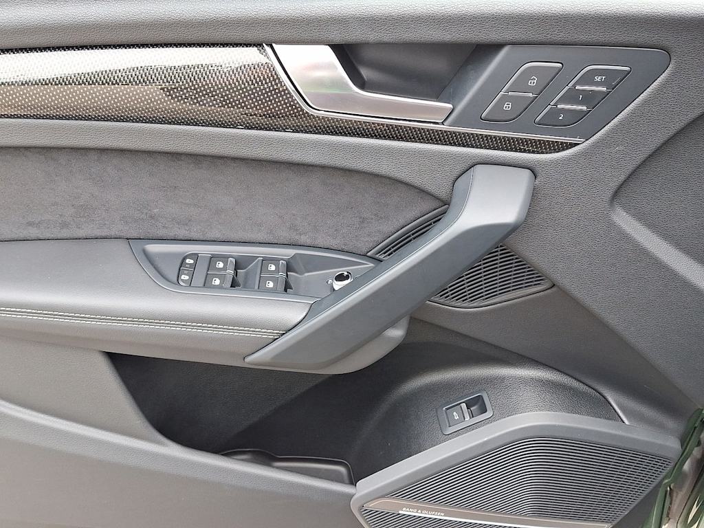 Thumbnail: 2023 Audi SQ5 - 23