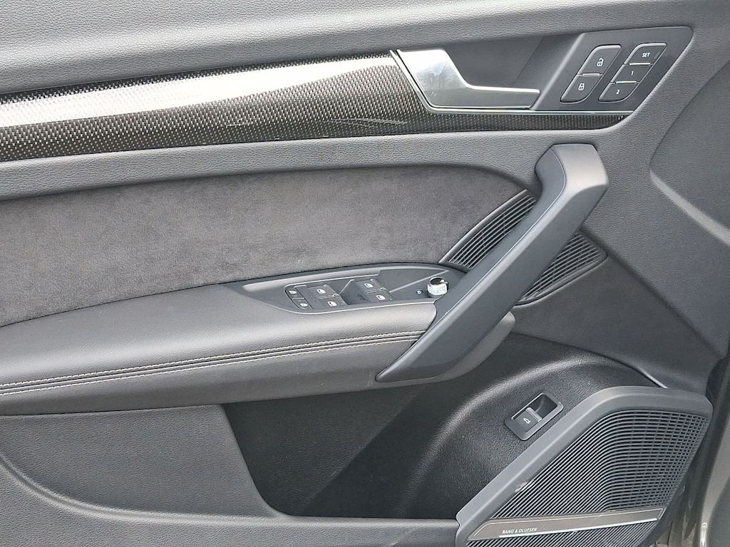 Thumbnail: 2023 Audi SQ5 - 19