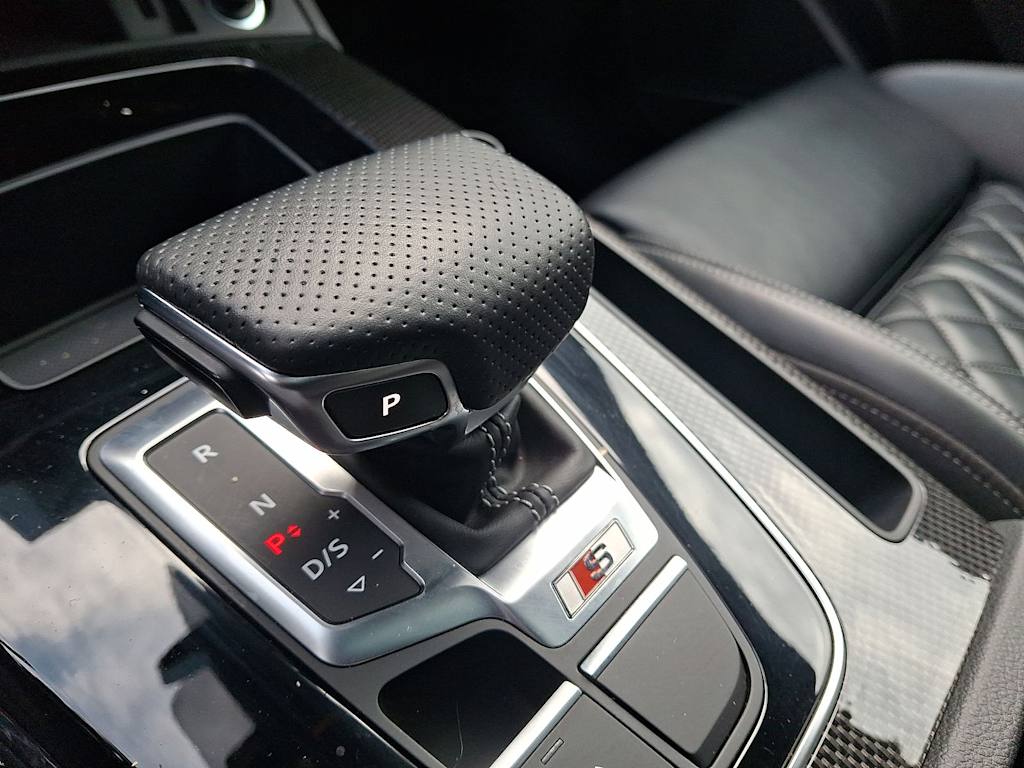 Thumbnail: 2023 Audi SQ5 - 13