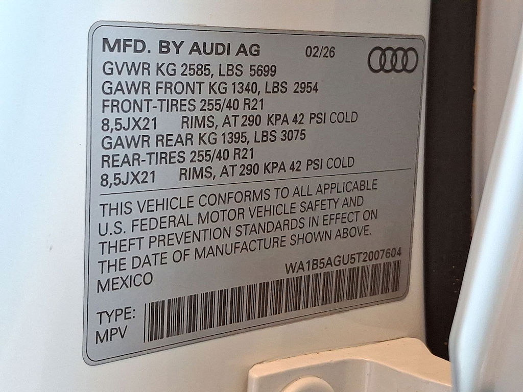 Thumbnail: 2026 Audi SQ5 - 14