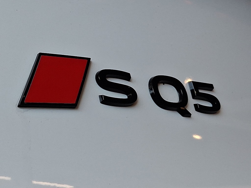 Thumbnail: 2026 Audi SQ5 - 7