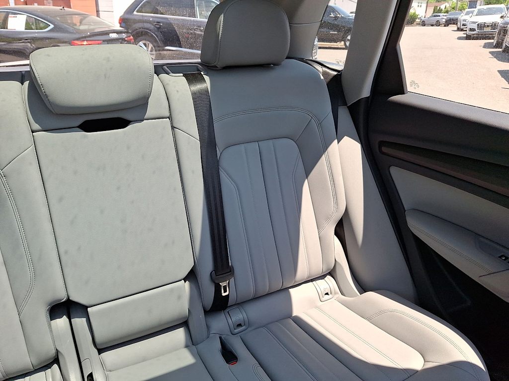 Thumbnail: 2021 Audi Q5 - 23