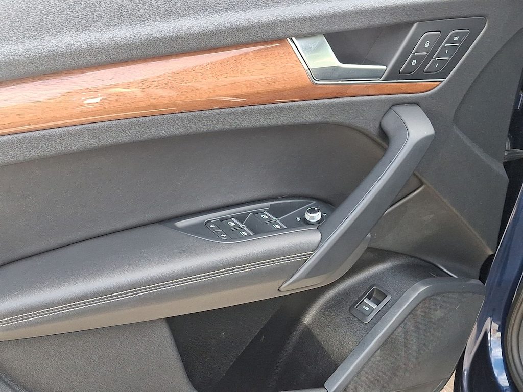 Thumbnail: 2021 Audi Q5 - 19