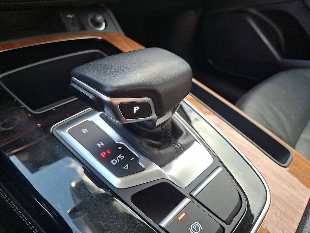 Thumbnail: 2021 Audi Q5 - 13