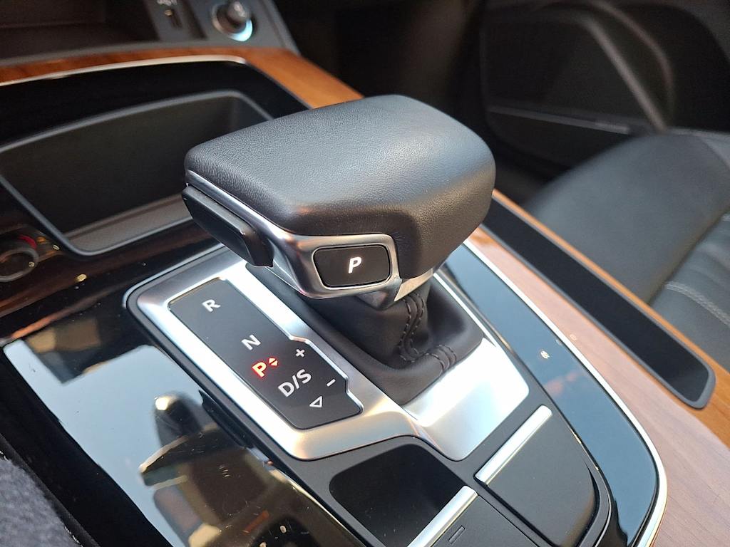 Thumbnail: 2023 Audi Q5 - 13