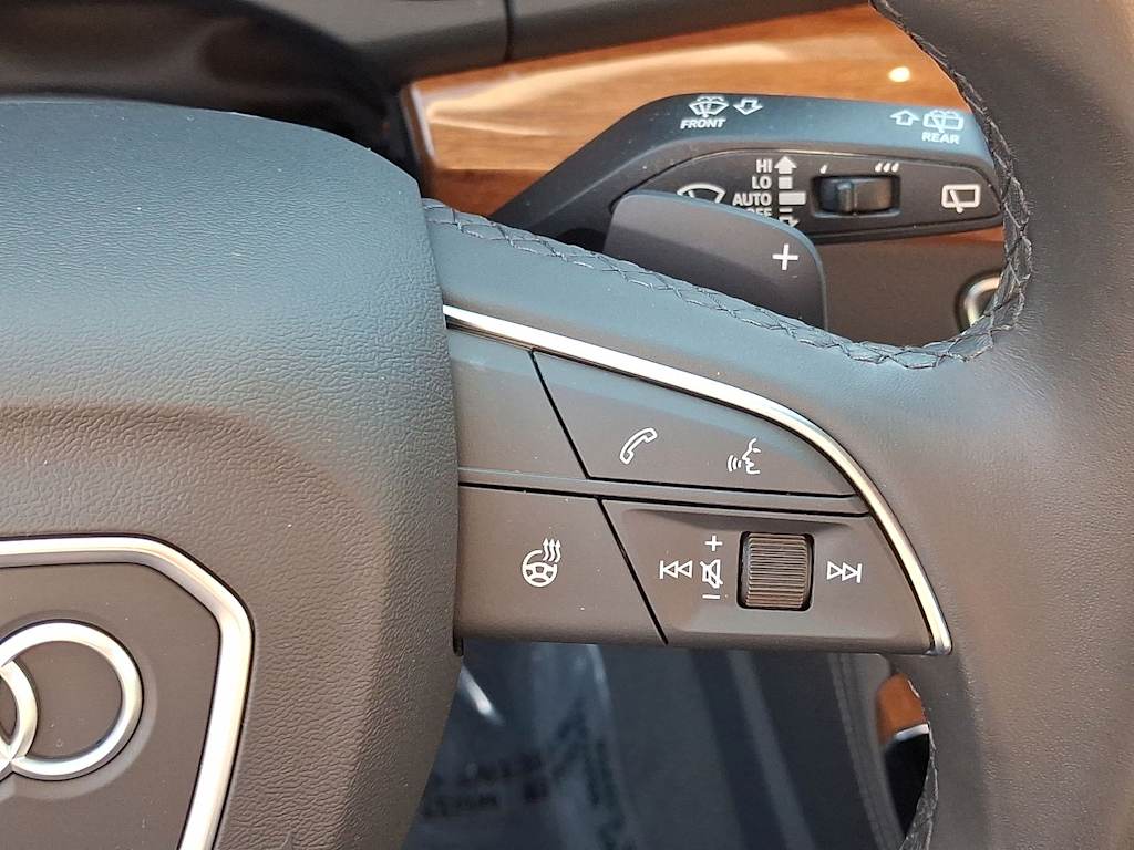 Thumbnail: 2023 Audi Q5 - 22