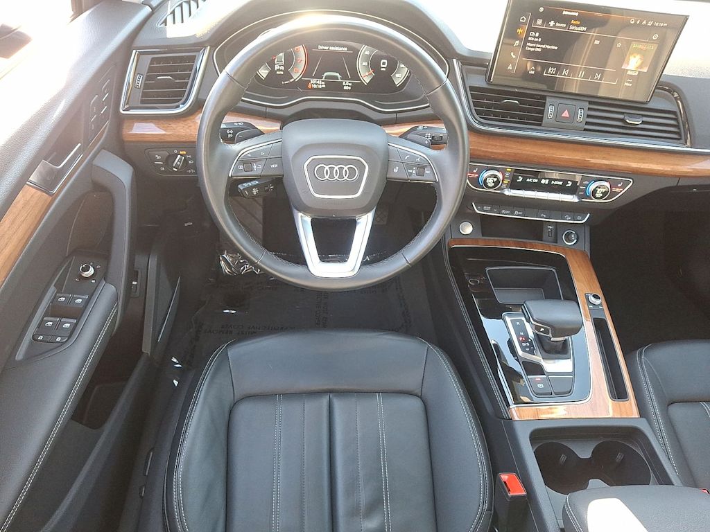 Thumbnail: 2023 Audi Q5 - 9