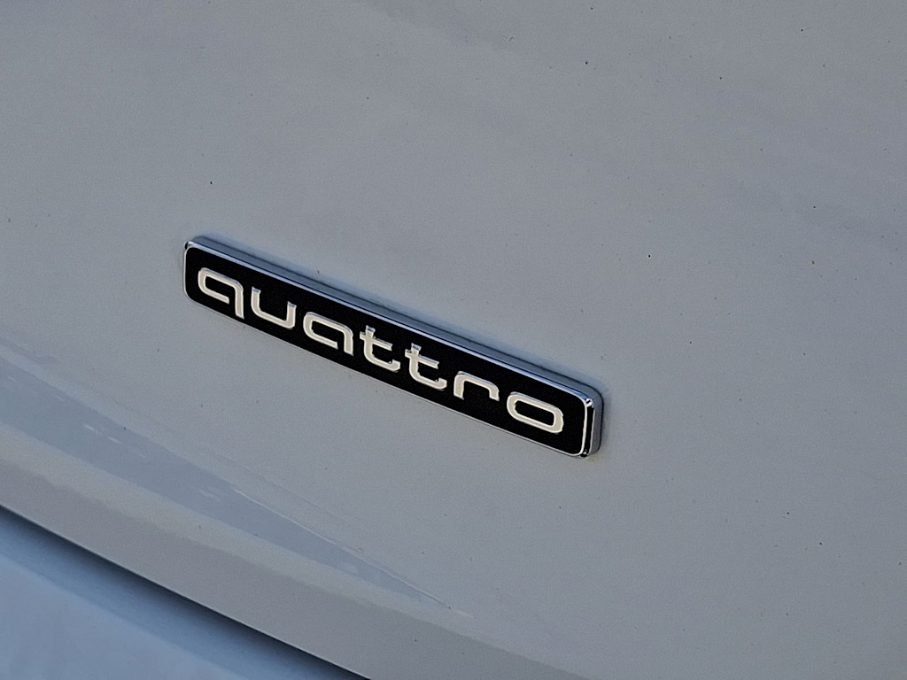 Thumbnail: 2023 Audi Q5 - 7