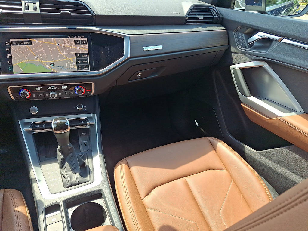 Thumbnail: 2019 Audi Q3 - 15