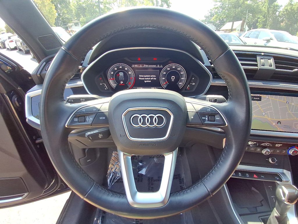 Thumbnail: 2019 Audi Q3 - 12