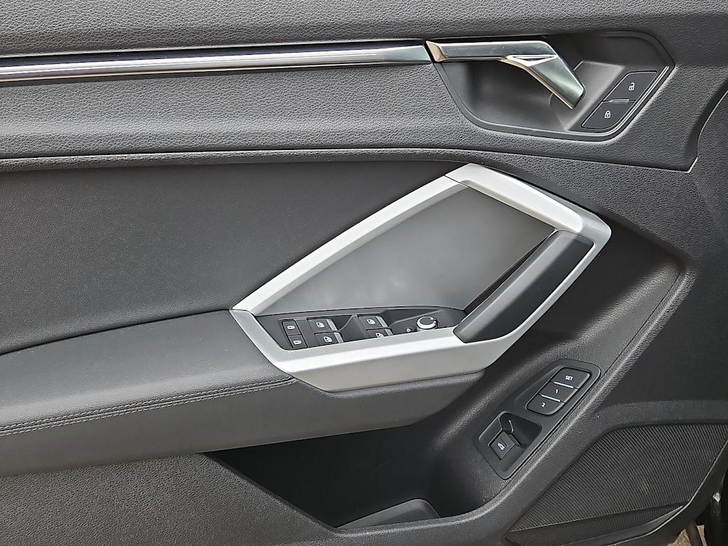 Thumbnail: 2022 Audi Q3 - 20