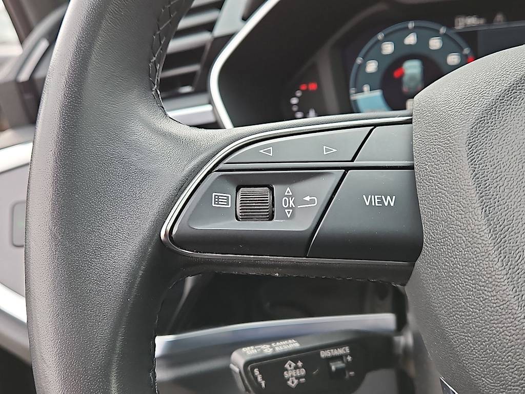 Thumbnail: 2022 Audi Q3 - 22