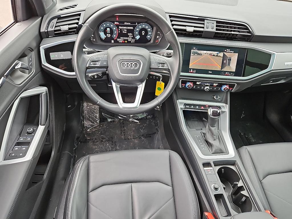 Thumbnail: 2022 Audi Q3 - 9