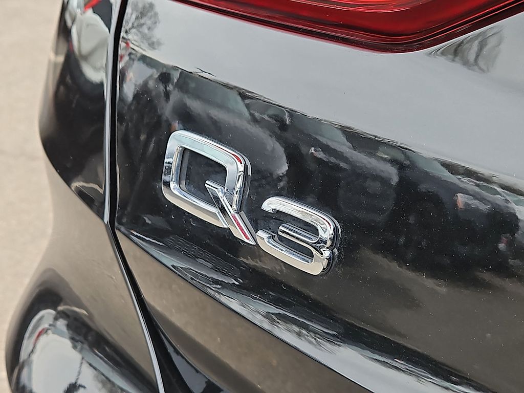 Thumbnail: 2022 Audi Q3 - 7