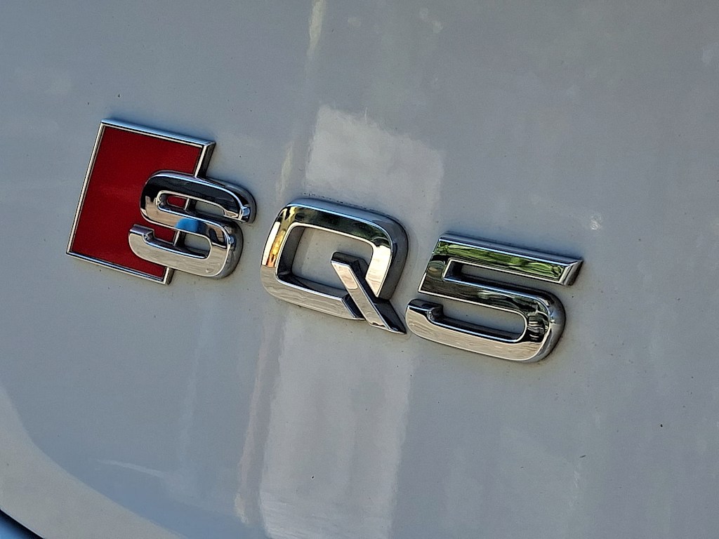 Thumbnail: 2024 Audi SQ5 - 7