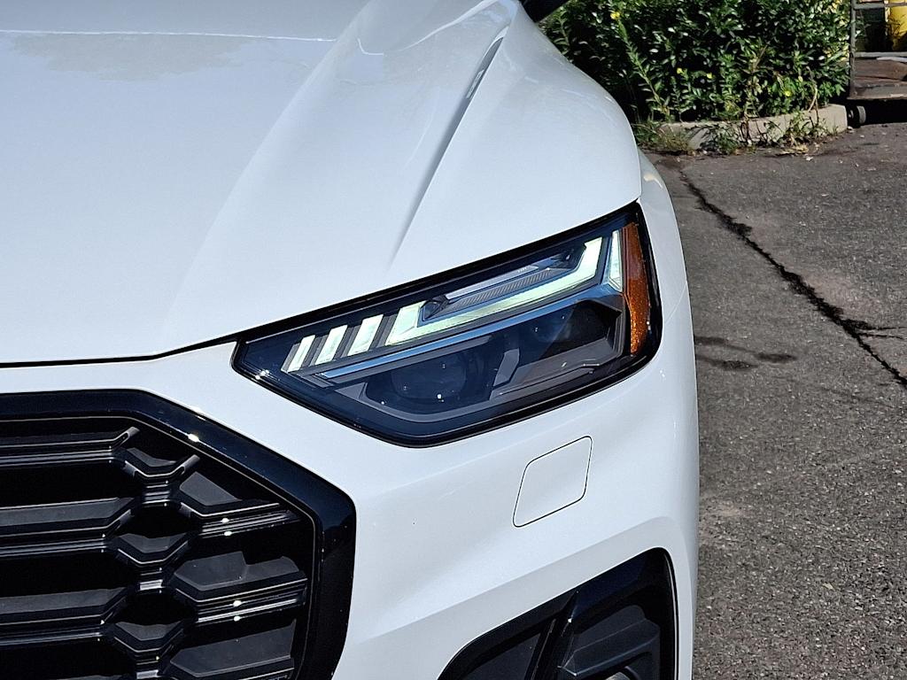 Thumbnail: 2024 Audi SQ5 - 34
