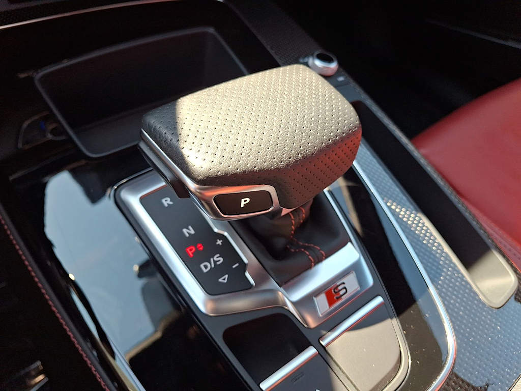 Thumbnail: 2024 Audi SQ5 - 16