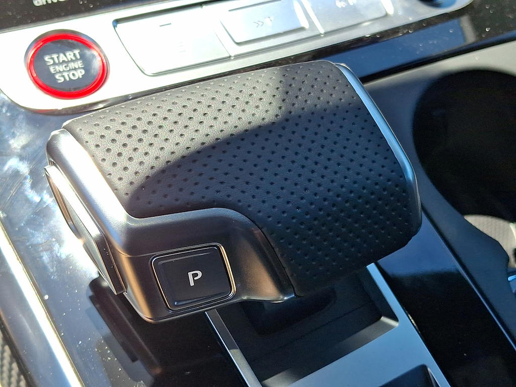 Thumbnail: 2026 Audi SQ8 - 25