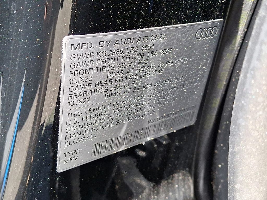 Thumbnail: 2026 Audi SQ8 - 14