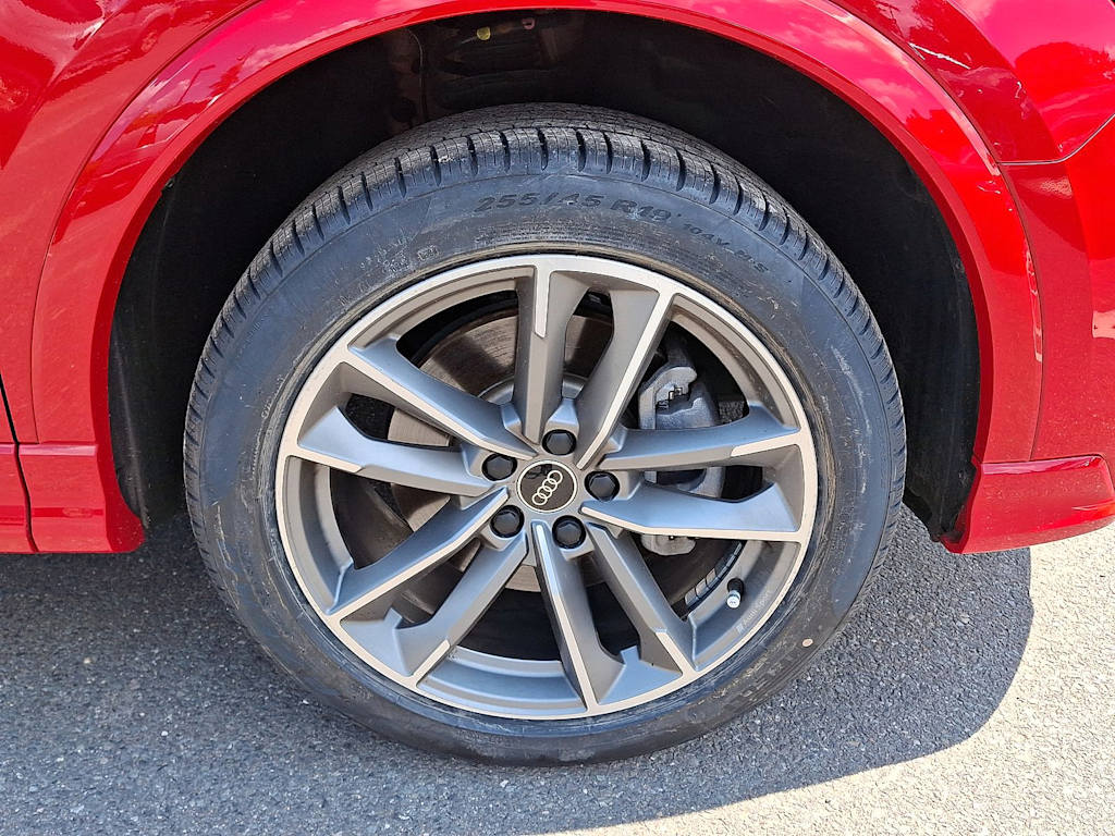 Thumbnail: 2024 Audi Q3 - 8