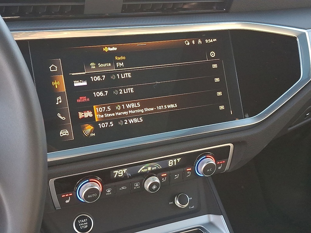 Thumbnail: 2025 Audi Q3 - 11