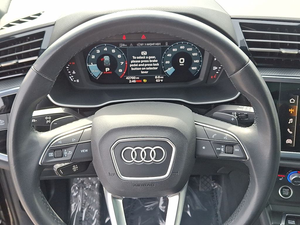 Thumbnail: 2023 Audi Q3 - 2