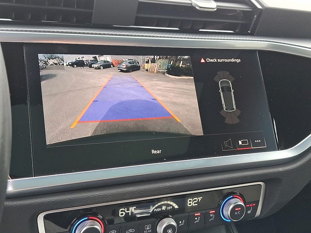 Thumbnail: 2023 Audi Q3 - 20