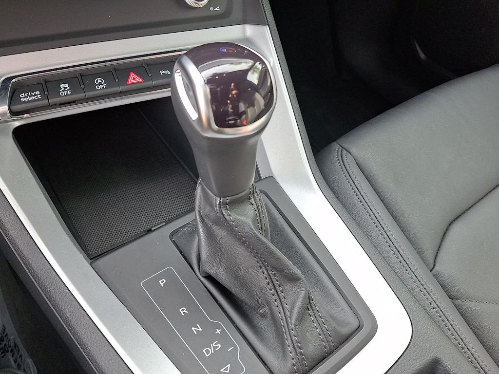 Thumbnail: 2022 Audi Q3 - 25