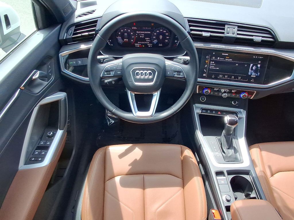 Thumbnail: 2023 Audi Q3 - 13