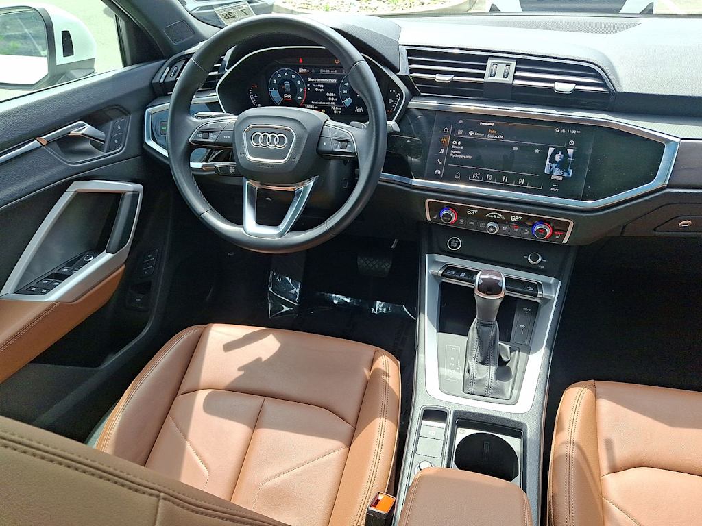 Thumbnail: 2023 Audi Q3 - 9