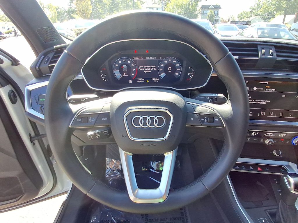 Thumbnail: 2024 Audi Q3 - 12