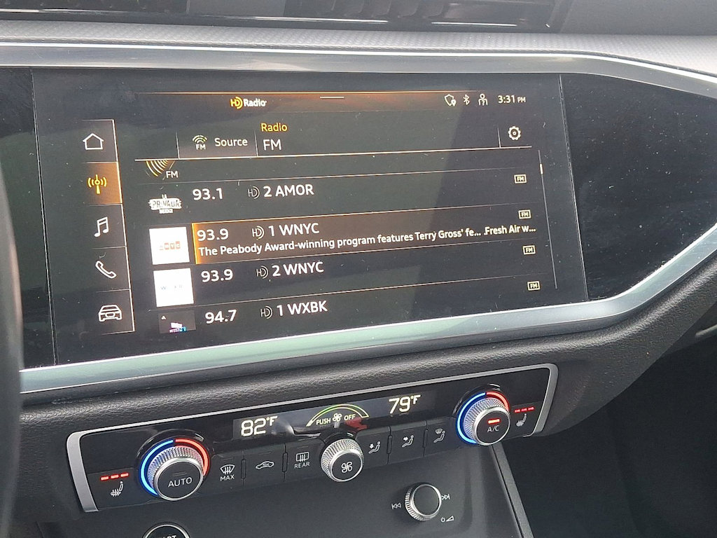 Thumbnail: 2023 Audi Q3 - 12