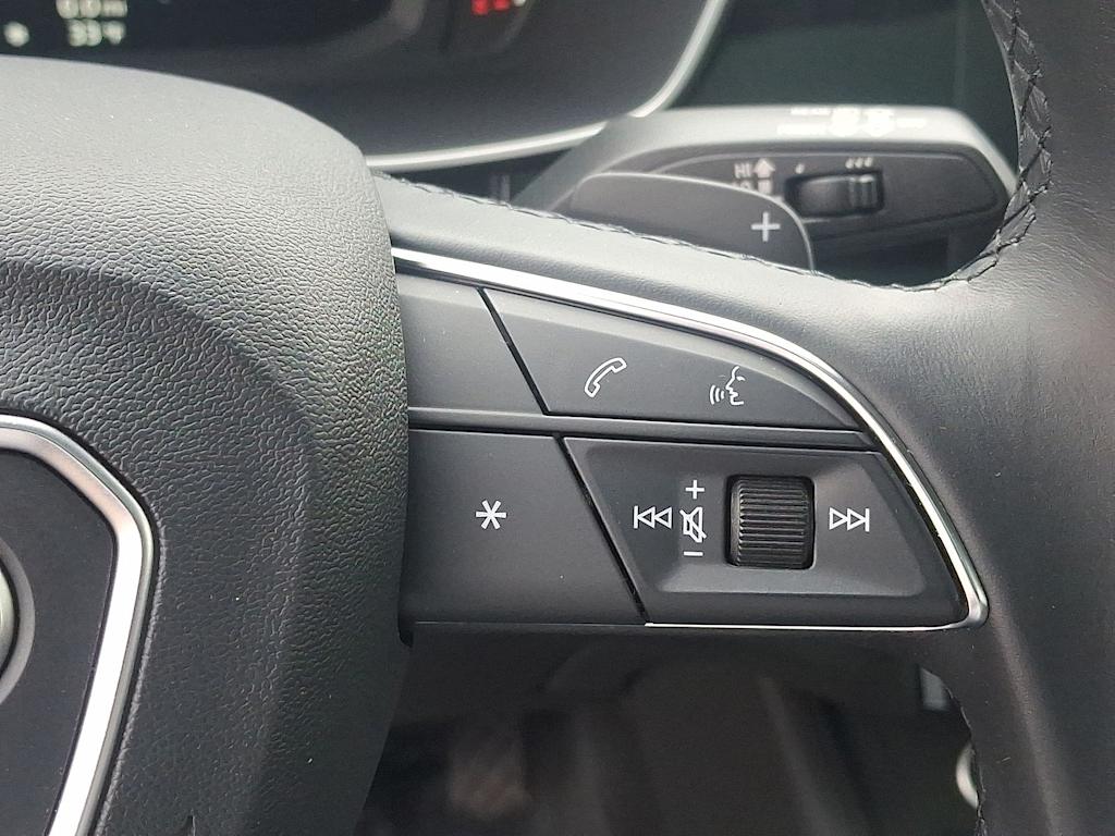 Thumbnail: 2023 Audi Q3 - 22