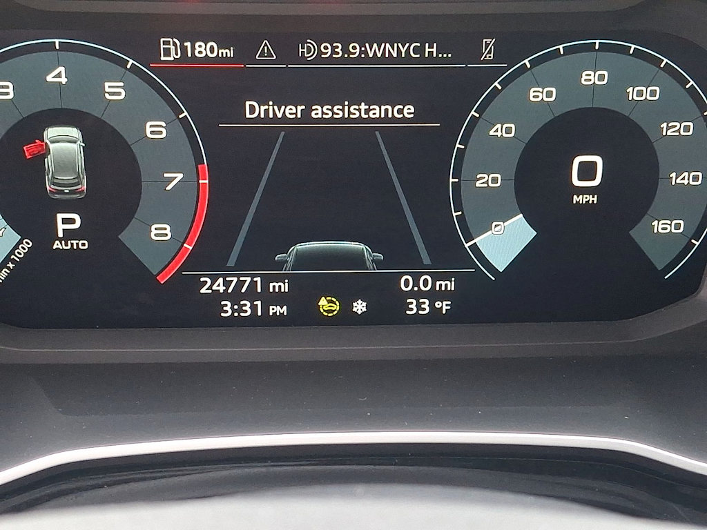 Thumbnail: 2023 Audi Q3 - 14