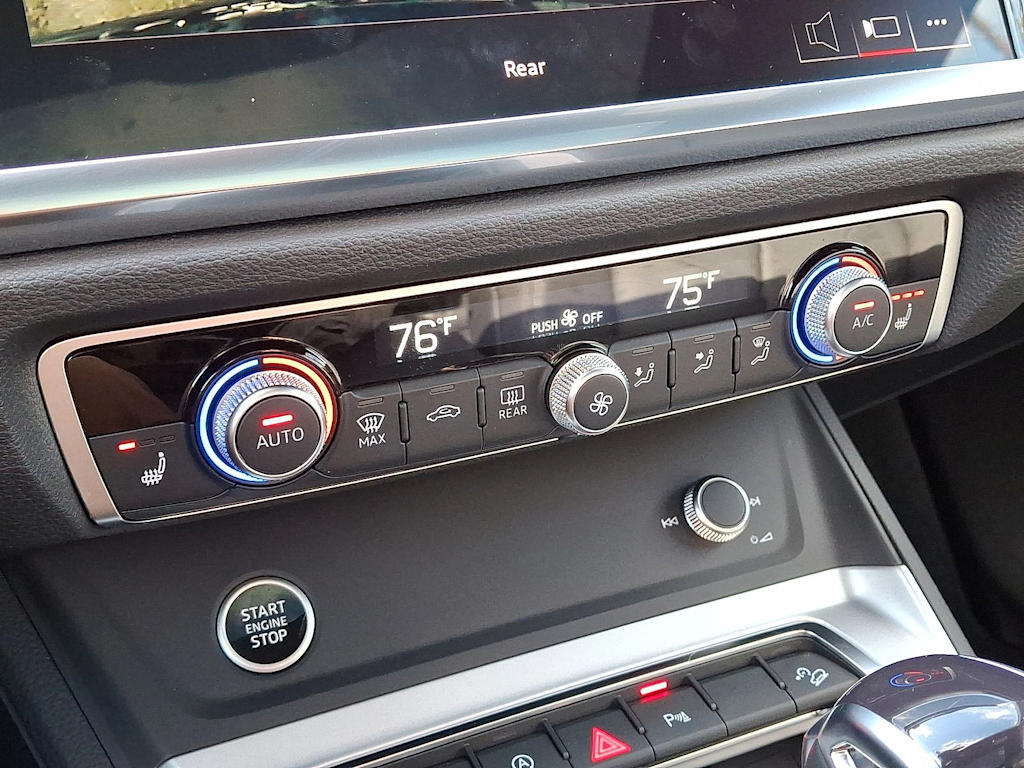 Thumbnail: 2025 Audi Q3 - 24