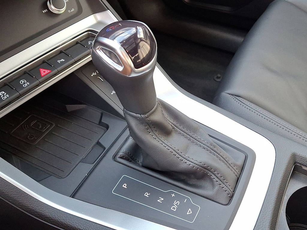 Thumbnail: 2025 Audi Q3 - 13