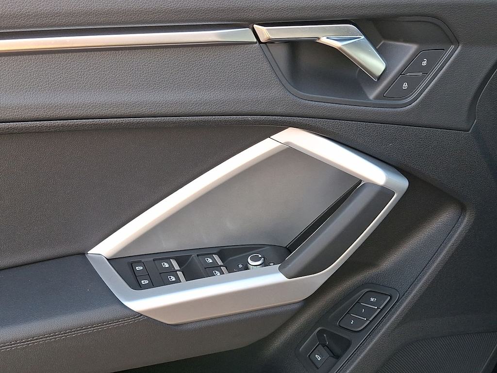 Thumbnail: 2025 Audi Q3 - 20