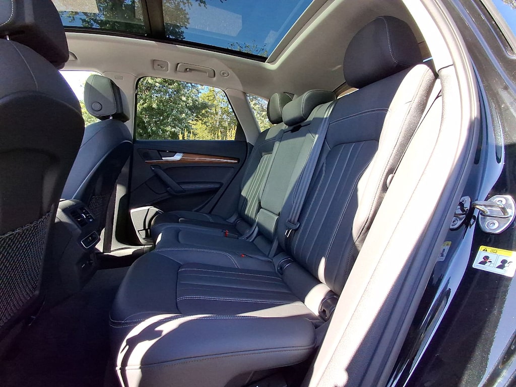 Thumbnail: 2022 Audi Q5 - 11