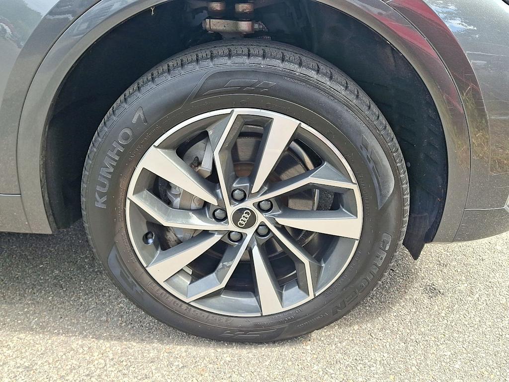Thumbnail: 2023 Audi Q5 - 8