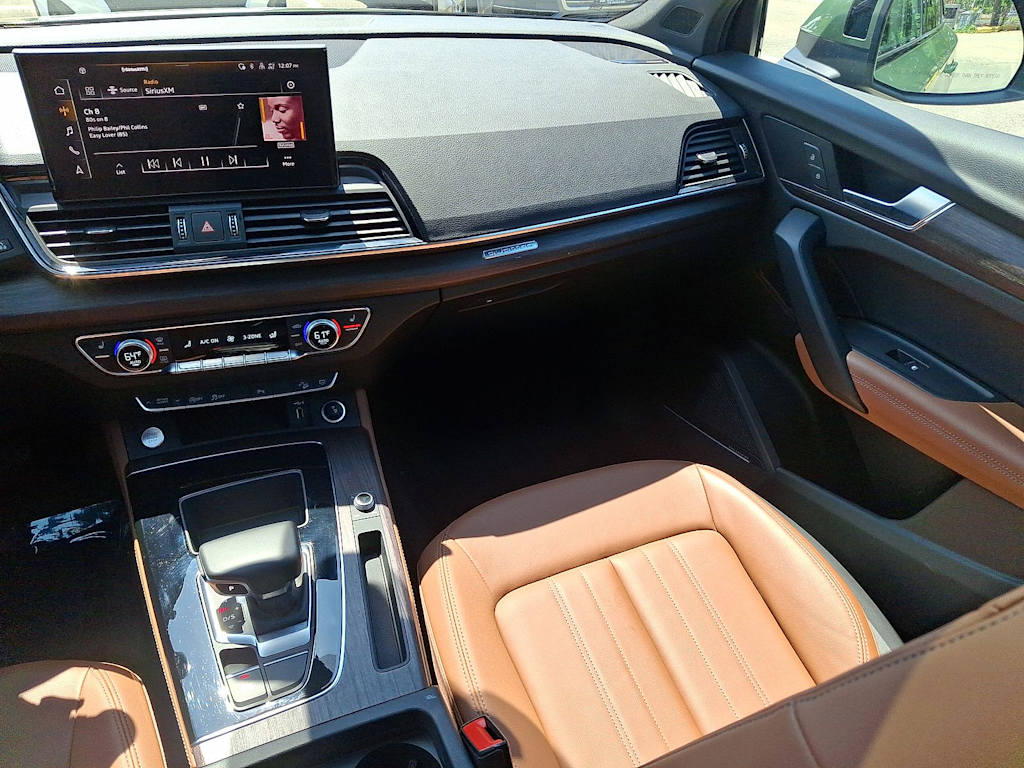 Thumbnail: 2023 Audi Q5 - 9