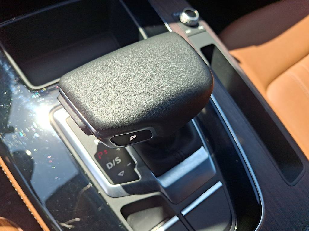 Thumbnail: 2023 Audi Q5 - 15