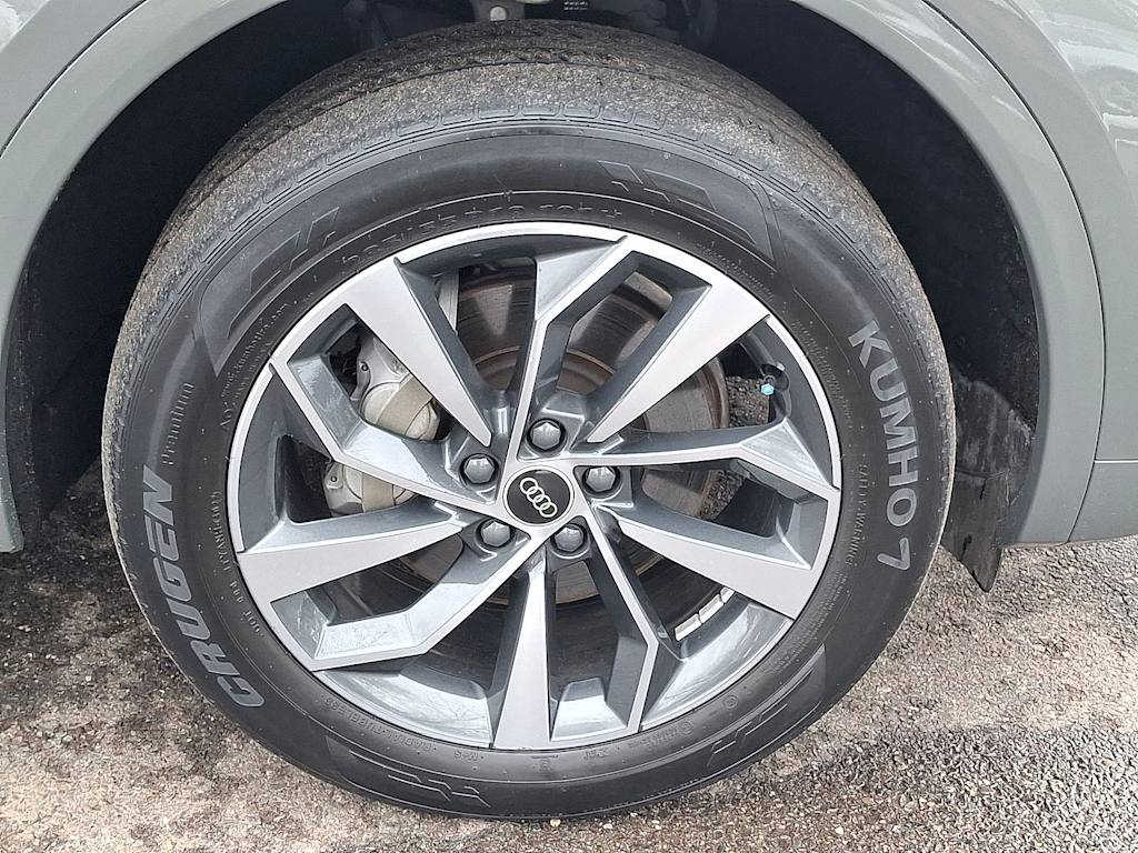 Thumbnail: 2023 Audi Q5 - 8