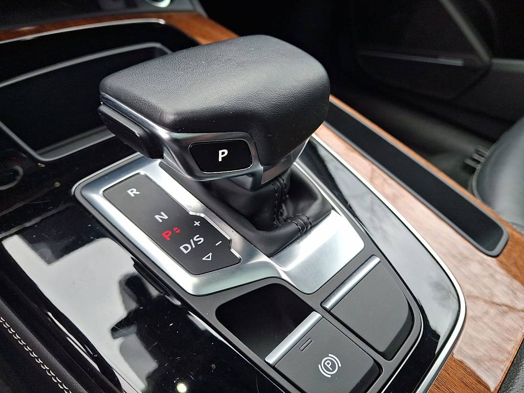 Thumbnail: 2023 Audi Q5 - 13