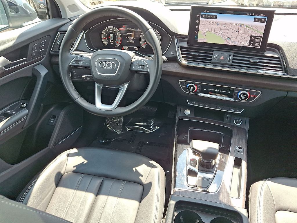Thumbnail: 2023 Audi Q5 - 12